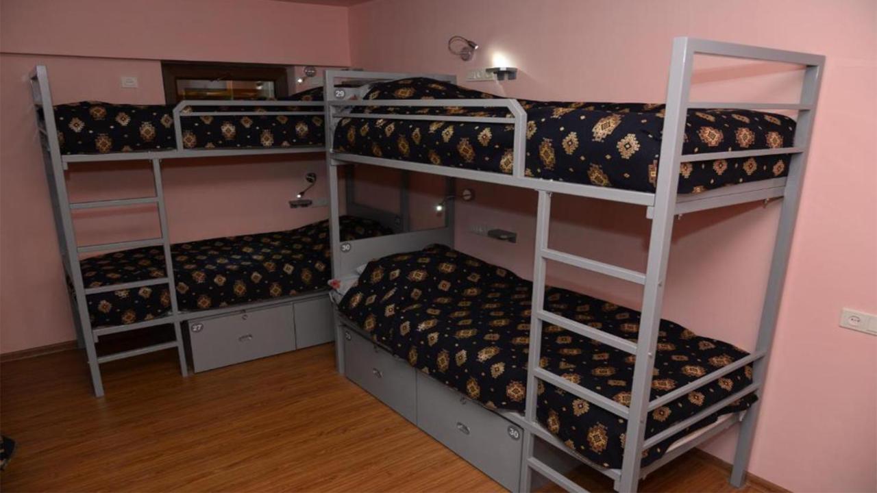 Hostel Vagary Yerevan Exterior foto
