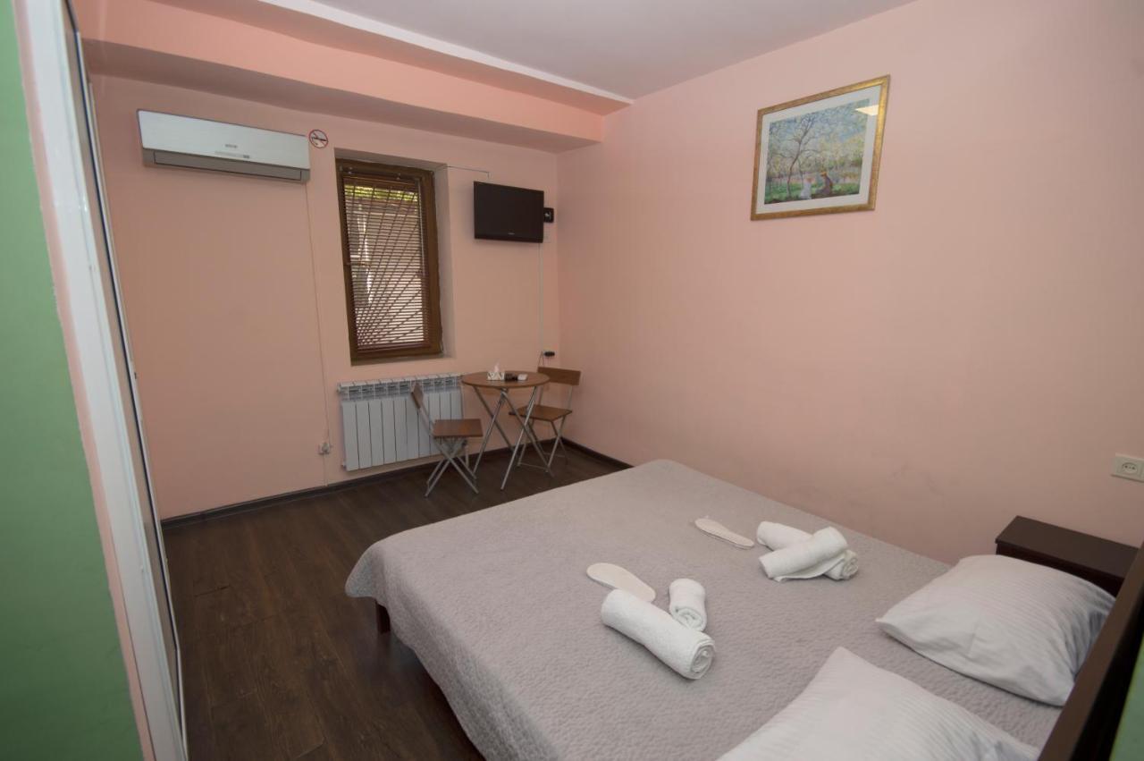 Hostel Vagary Yerevan Exterior foto